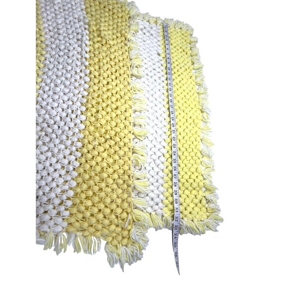 Handmade Yellow & White Chunky Knit Blanket Cozy Throw Blanket 48 x 60 Inches - Picture 5 of 7